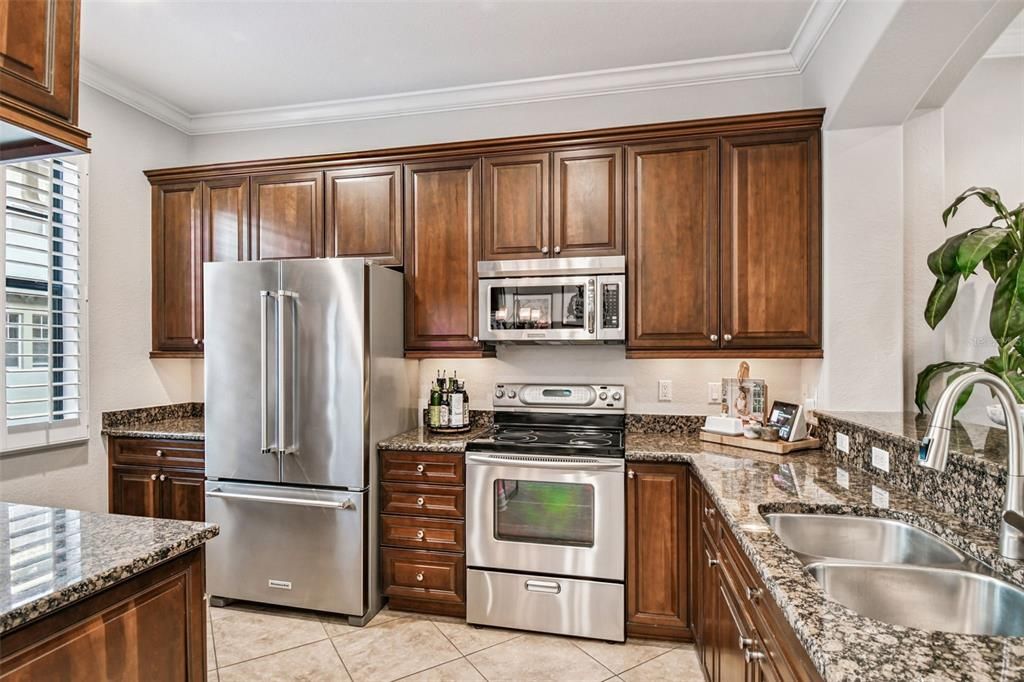 For Sale: $595,000 (2 beds, 2 baths, 1745 Square Feet)