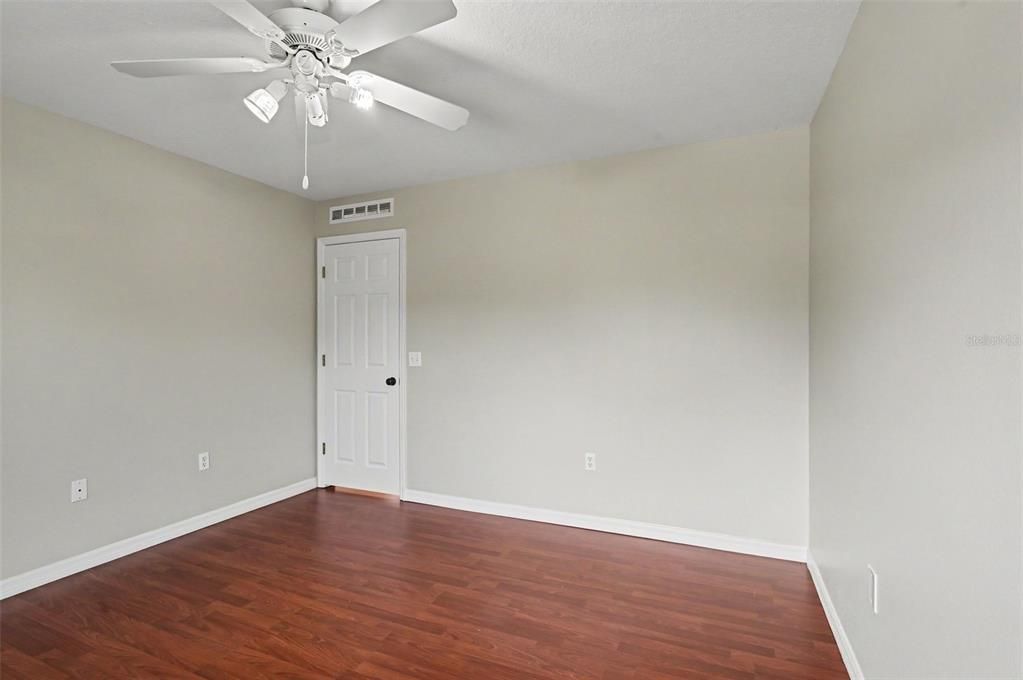 For Sale: $650,000 (5 beds, 2 baths, 3800 Square Feet)