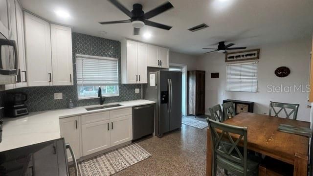 For Rent: $2,750 (3 beds, 1 baths, 1104 Square Feet)