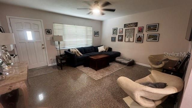 For Rent: $2,750 (3 beds, 1 baths, 1104 Square Feet)