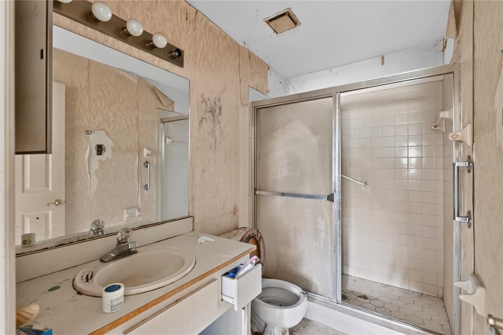 На продажу: $149,000 (3 спален, 2 ванн, 1230 Квадратных фут)