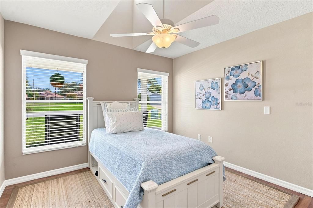 На продажу: $750,000 (4 спален, 2 ванн, 2229 Квадратных фут)