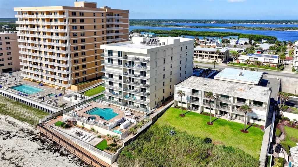 En Venta: $874,900 (3 camas, 2 baños, 2062 Pies cuadrados)