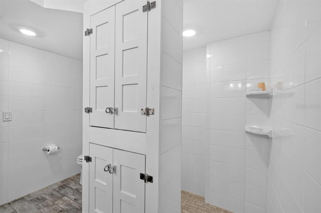 En Venta: $874,900 (3 camas, 2 baños, 2062 Pies cuadrados)