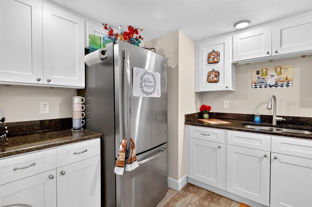 En Venta: $874,900 (3 camas, 2 baños, 2062 Pies cuadrados)
