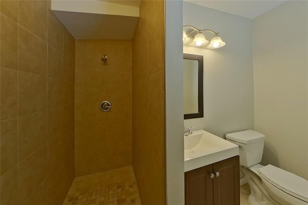 For Rent: $2,249 (4 beds, 2 baths, 1436 Square Feet)