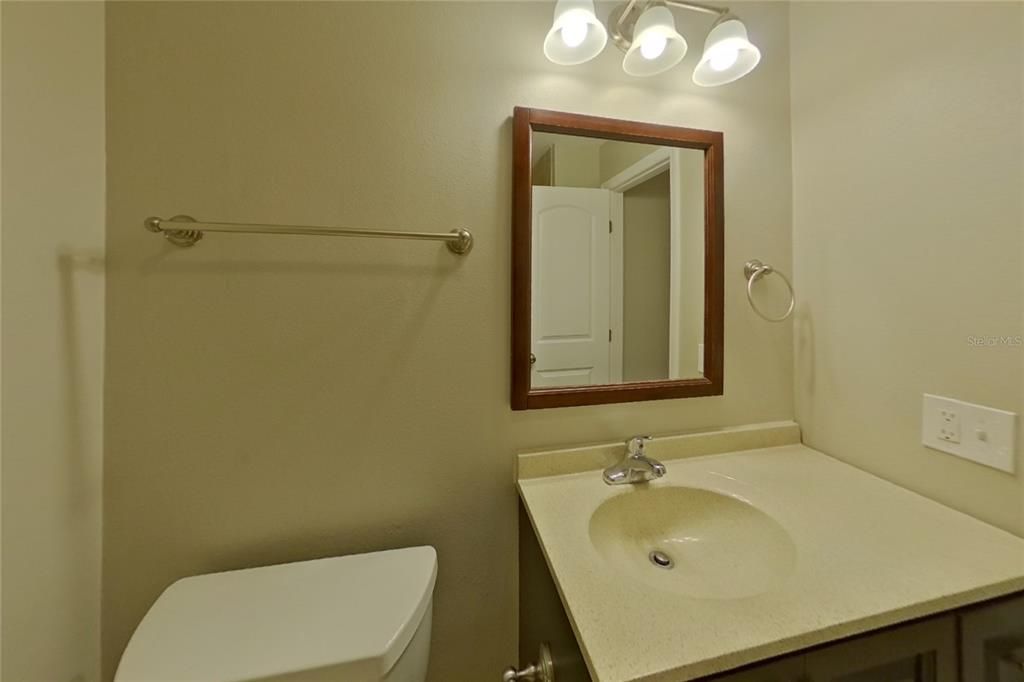 For Rent: $2,249 (4 beds, 2 baths, 1436 Square Feet)