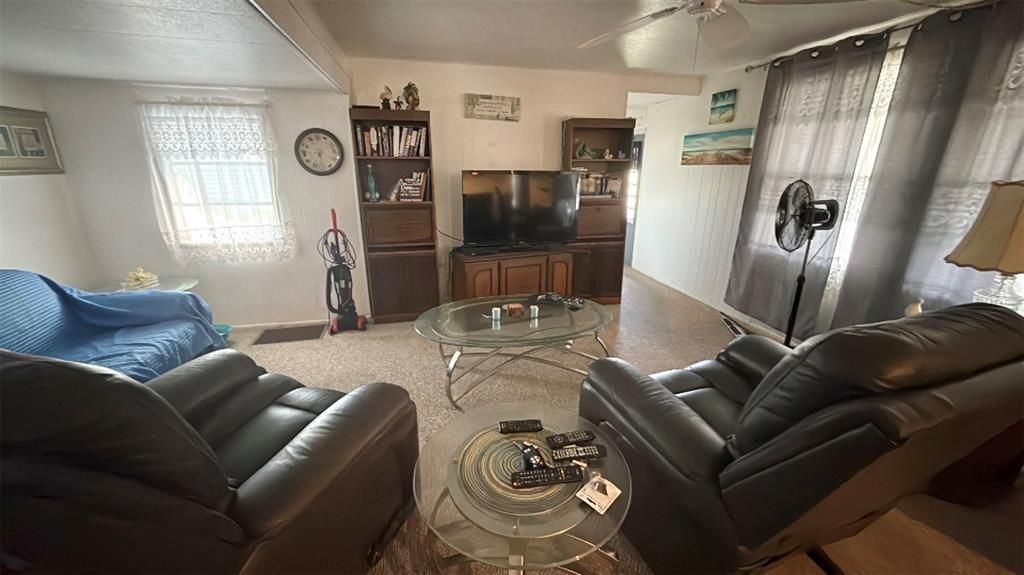 En Venta: $84,500 (2 camas, 2 baños, 936 Pies cuadrados)
