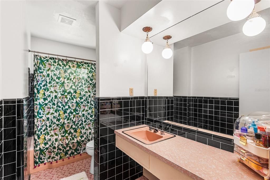 For Sale: $450,000 (3 beds, 2 baths, 1744 Square Feet)