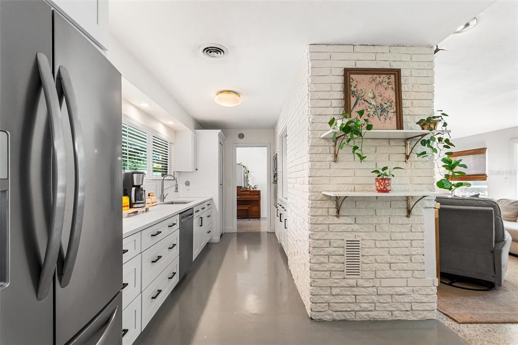 For Sale: $450,000 (3 beds, 2 baths, 1744 Square Feet)