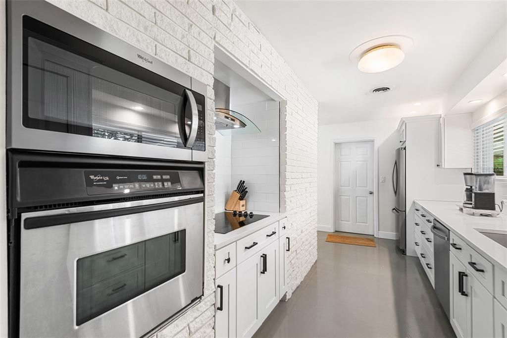 For Sale: $450,000 (3 beds, 2 baths, 1744 Square Feet)