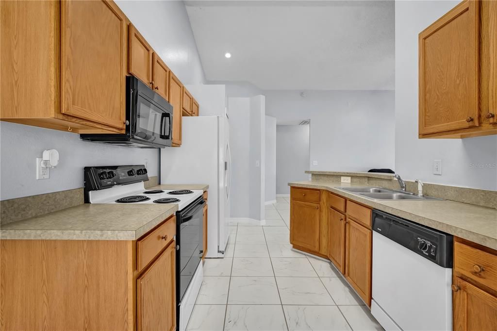 For Sale: $339,990 (3 beds, 2 baths, 1168 Square Feet)