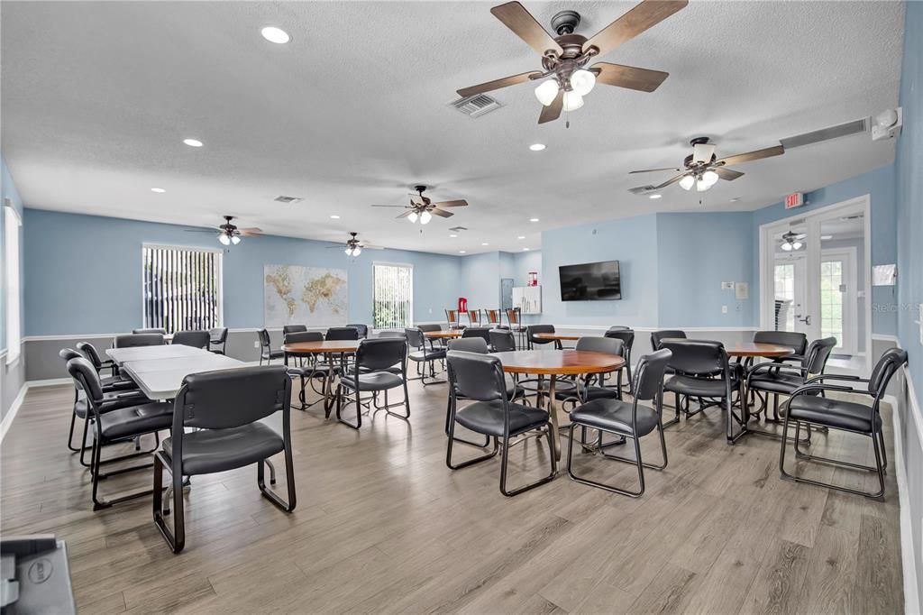 For Sale: $339,990 (3 beds, 2 baths, 1168 Square Feet)