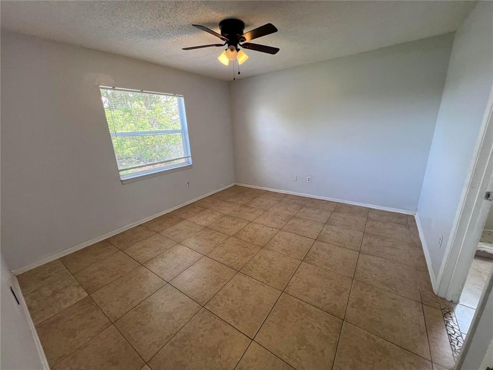 For Sale: $315,000 (4 beds, 2 baths, 1577 Square Feet)