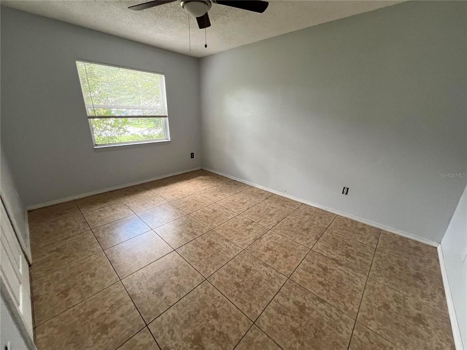 For Sale: $315,000 (4 beds, 2 baths, 1577 Square Feet)