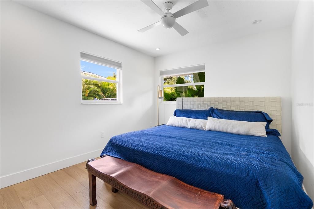 For Sale: $1,525,000 (3 beds, 2 baths, 1890 Square Feet)