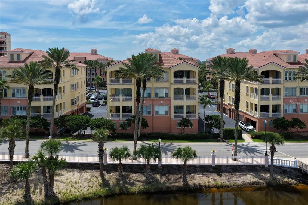 For Rent: $3,900 (3 beds, 2 baths, 1859 Square Feet)