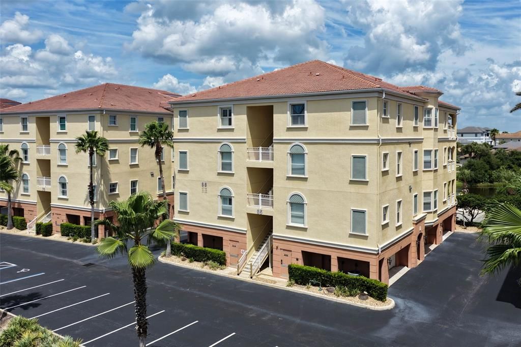 For Rent: $3,900 (3 beds, 2 baths, 1859 Square Feet)