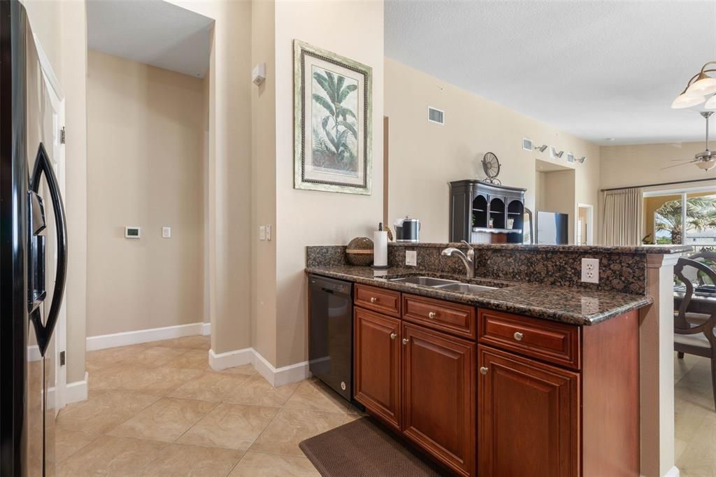 For Rent: $3,900 (3 beds, 2 baths, 1859 Square Feet)