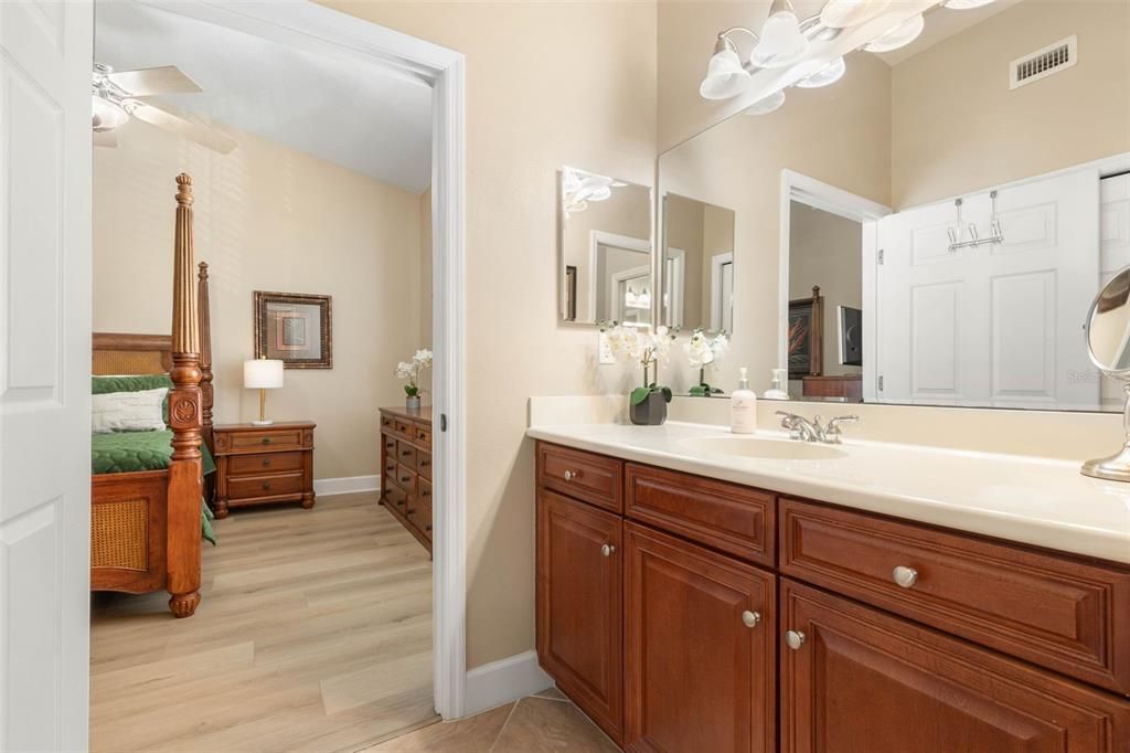 For Rent: $3,900 (3 beds, 2 baths, 1859 Square Feet)