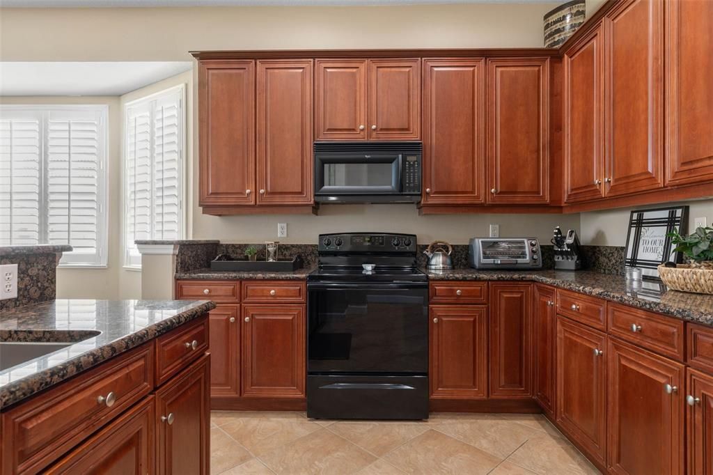 For Rent: $3,900 (3 beds, 2 baths, 1859 Square Feet)