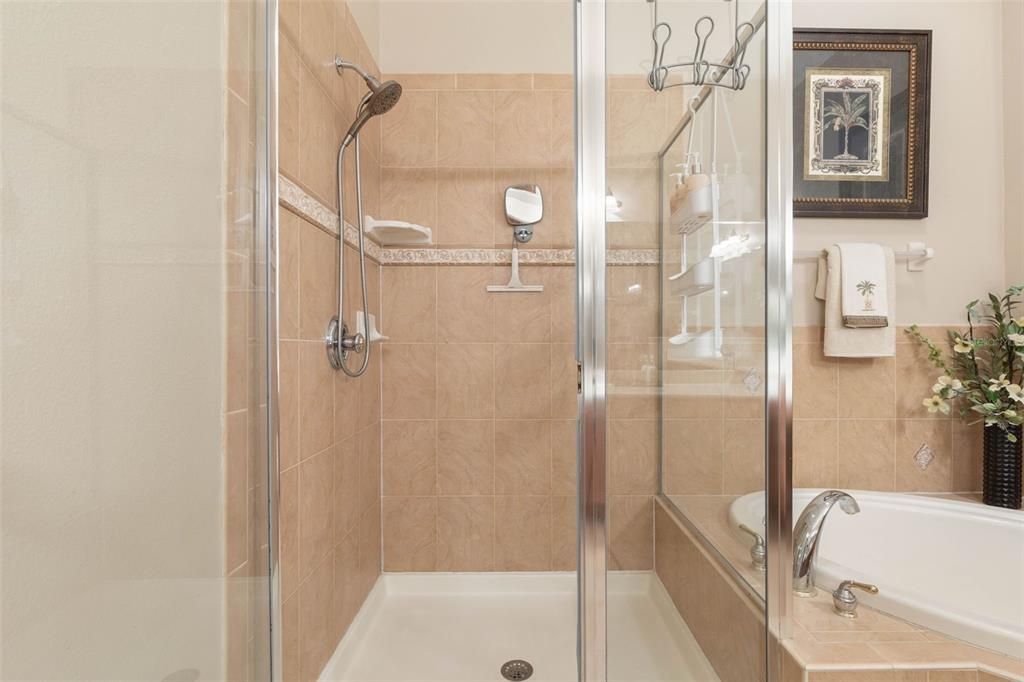 For Rent: $3,900 (3 beds, 2 baths, 1859 Square Feet)