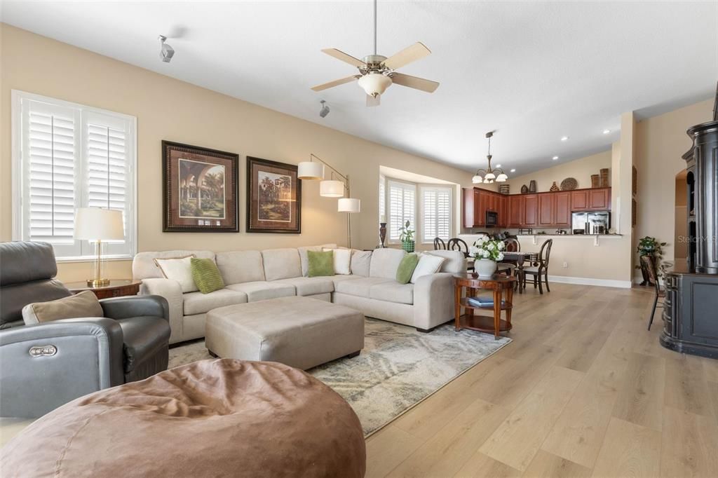 For Rent: $3,900 (3 beds, 2 baths, 1859 Square Feet)