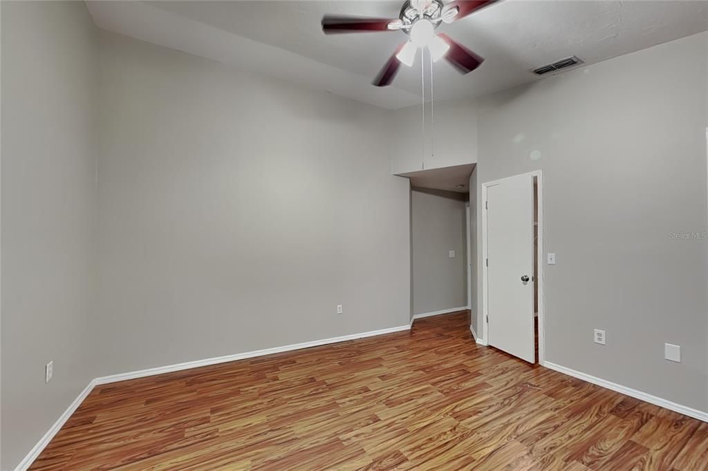 For Rent: $2,179 (3 beds, 2 baths, 1680 Square Feet)