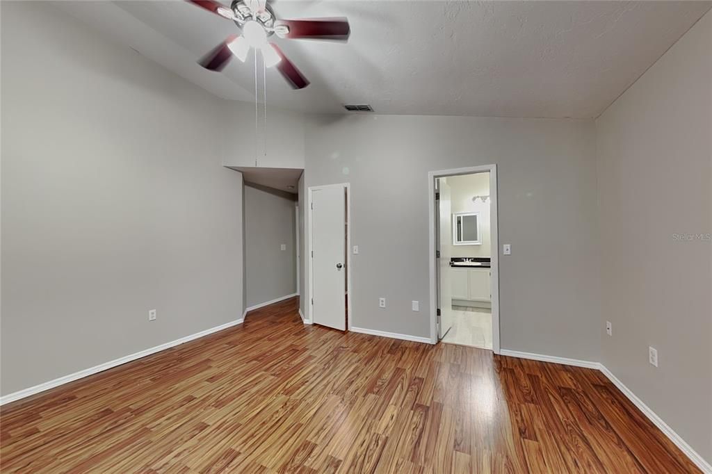 For Rent: $2,179 (3 beds, 2 baths, 1680 Square Feet)
