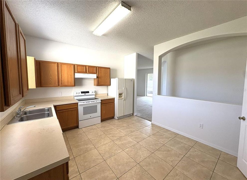 В аренду: $1,695 (3 спален, 2 ванн, 1650 Квадратных фут)