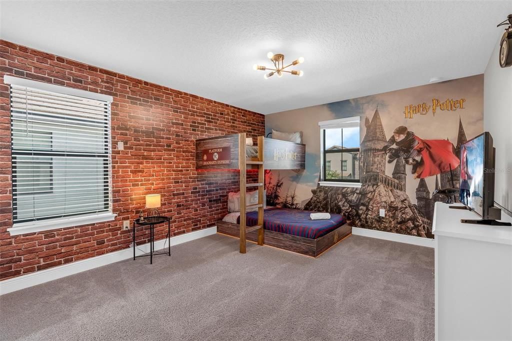 For Sale: $414,999 (4 beds, 4 baths, 2404 Square Feet)