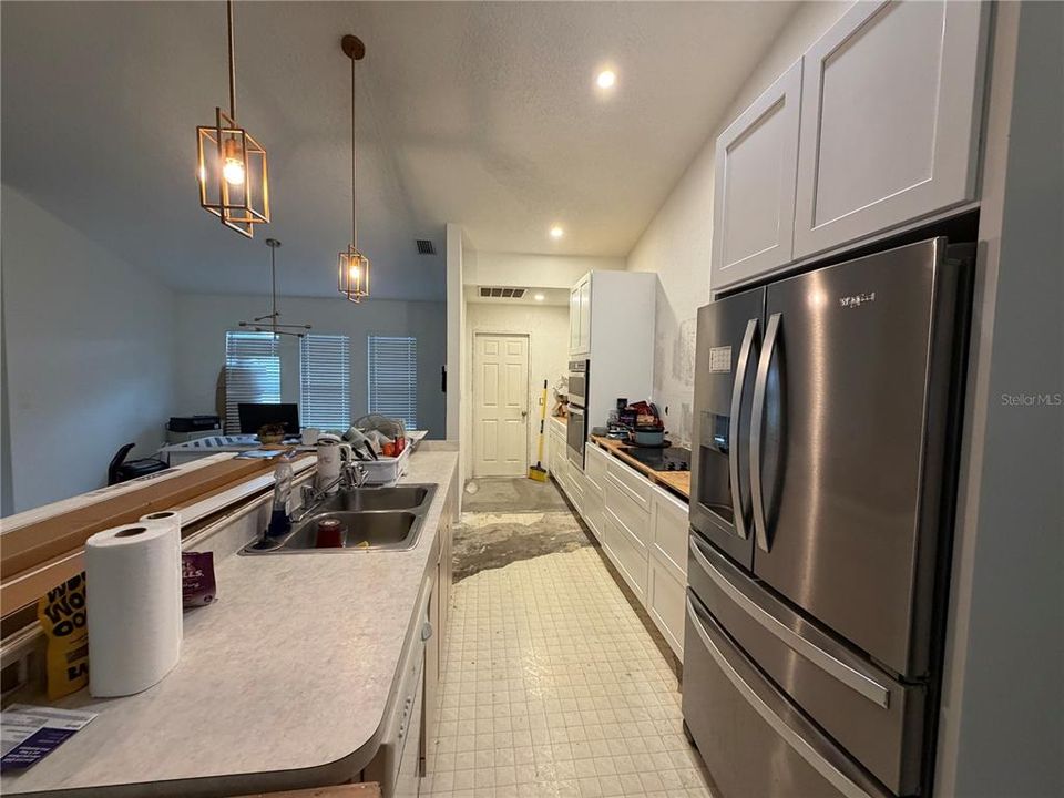 For Sale: $269,900 (3 beds, 2 baths, 1441 Square Feet)