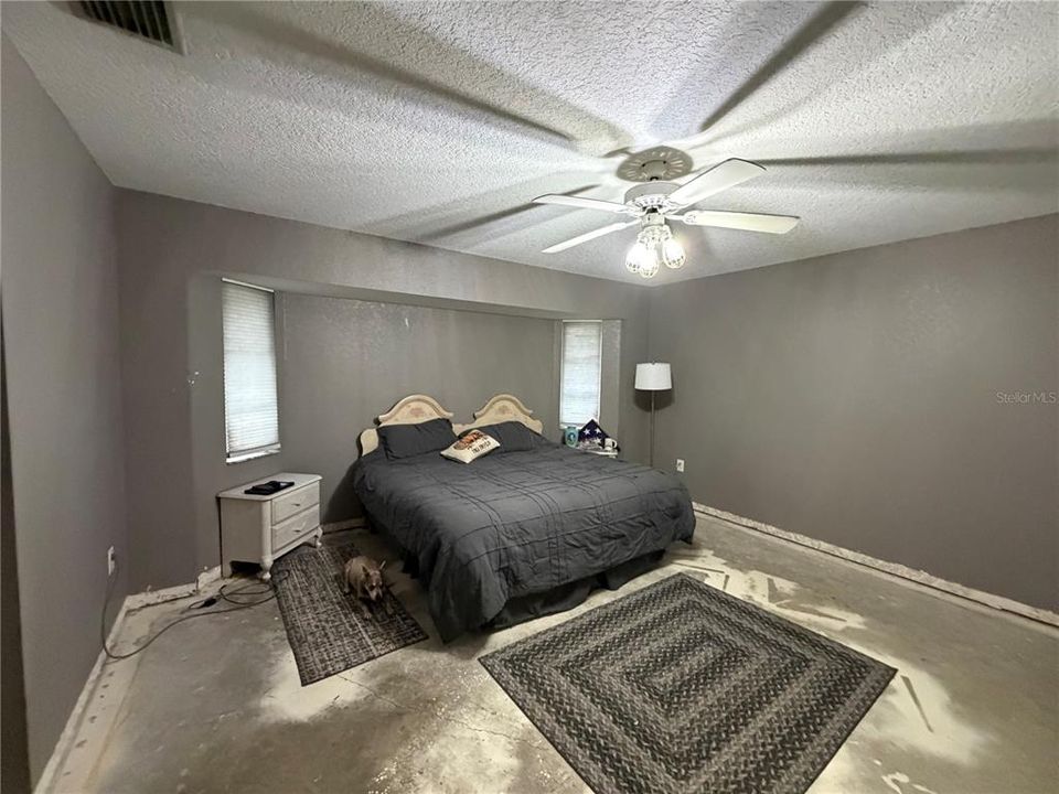 For Sale: $269,900 (3 beds, 2 baths, 1441 Square Feet)