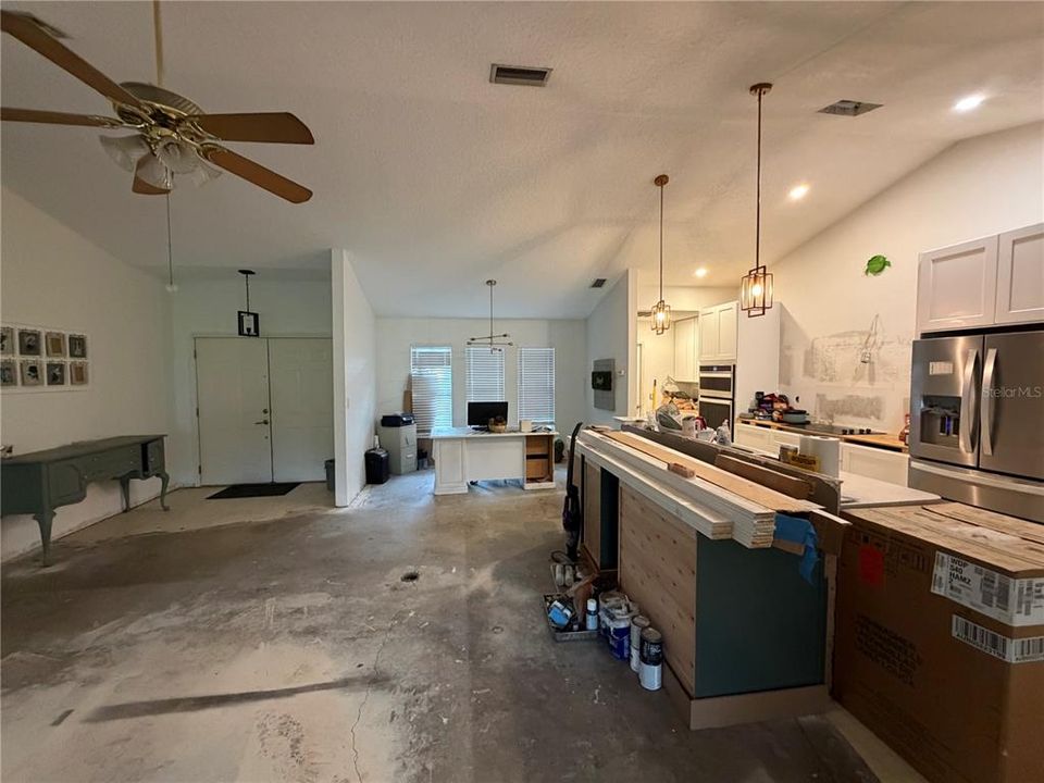 For Sale: $269,900 (3 beds, 2 baths, 1441 Square Feet)