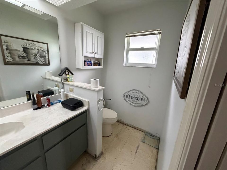 For Sale: $269,900 (3 beds, 2 baths, 1441 Square Feet)