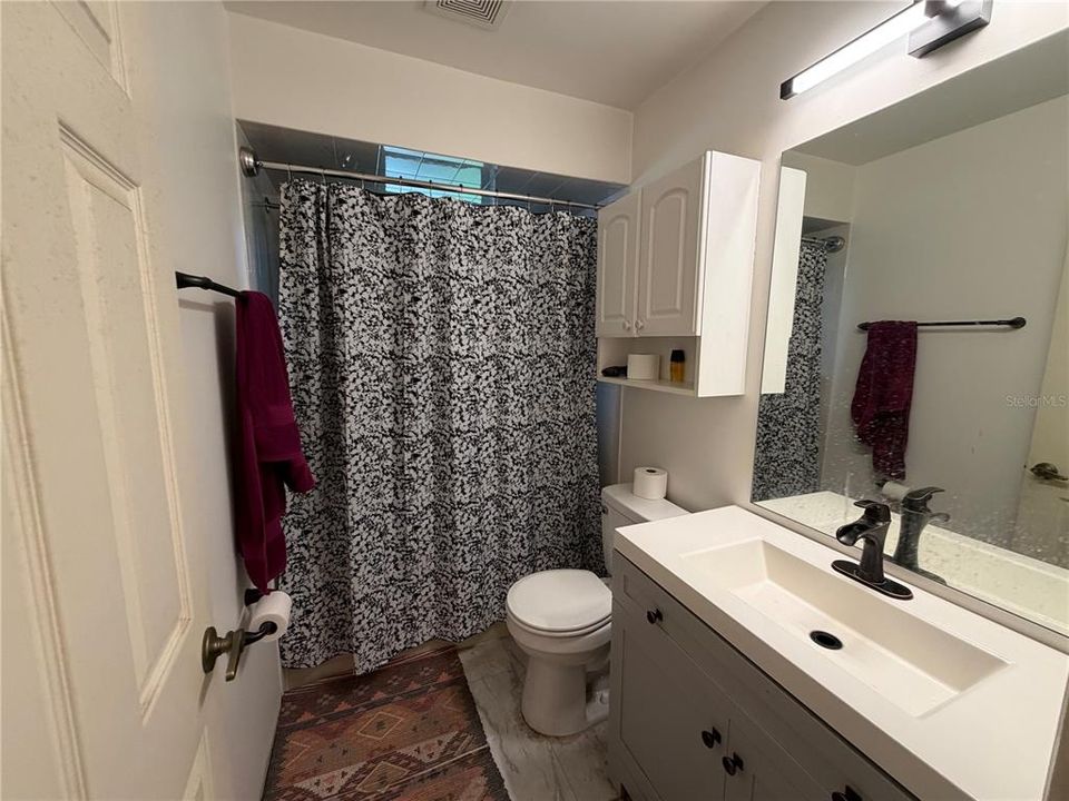For Sale: $269,900 (3 beds, 2 baths, 1441 Square Feet)