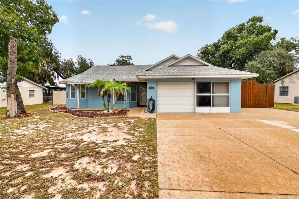 Active With Contract: $289,000 (3 beds, 2 baths, 1189 Square Feet)