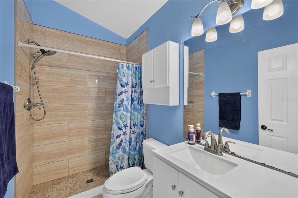 Active With Contract: $289,000 (3 beds, 2 baths, 1189 Square Feet)