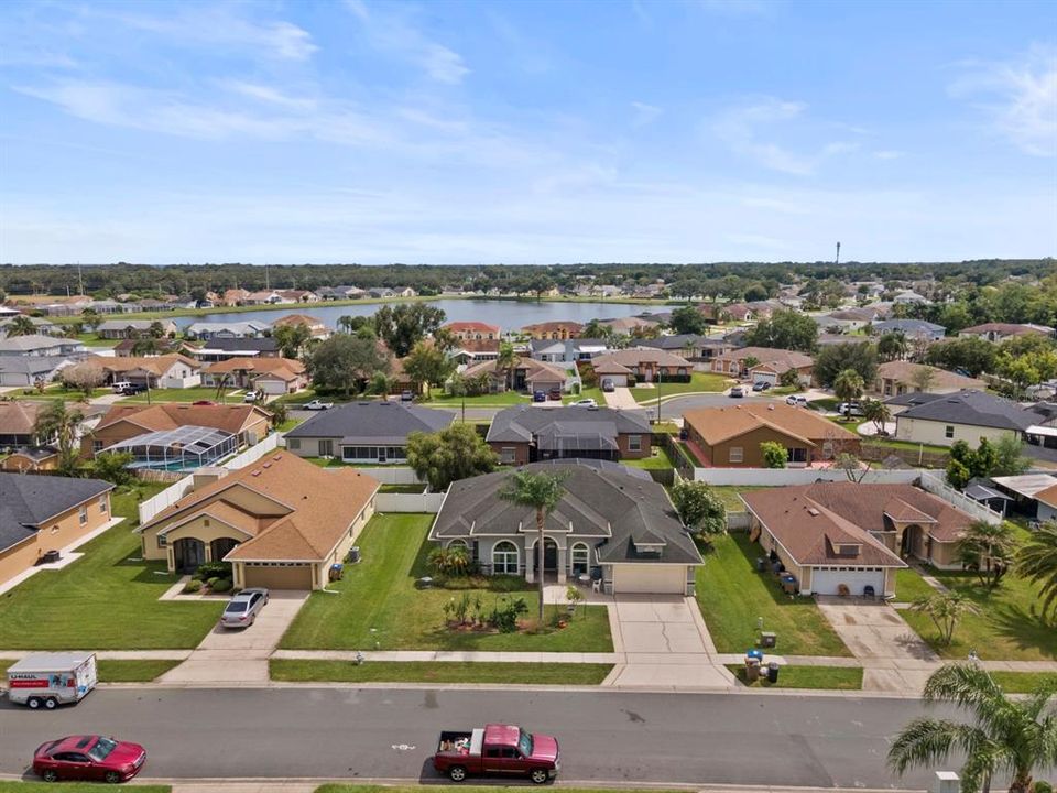 For Sale: $465,000 (4 beds, 2 baths, 2398 Square Feet)