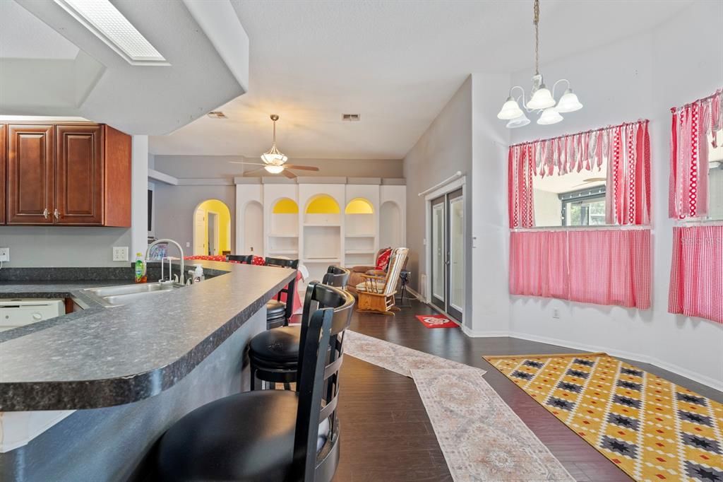For Sale: $465,000 (4 beds, 2 baths, 2398 Square Feet)