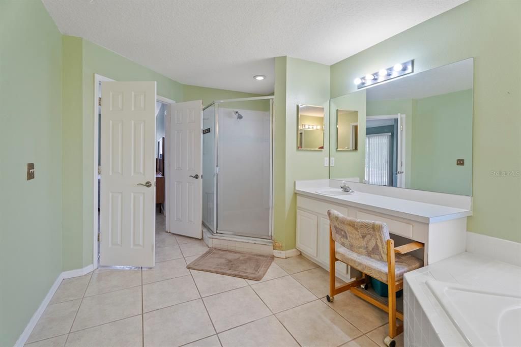 For Sale: $465,000 (4 beds, 2 baths, 2398 Square Feet)