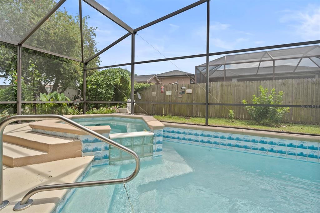 For Sale: $465,000 (4 beds, 2 baths, 2398 Square Feet)