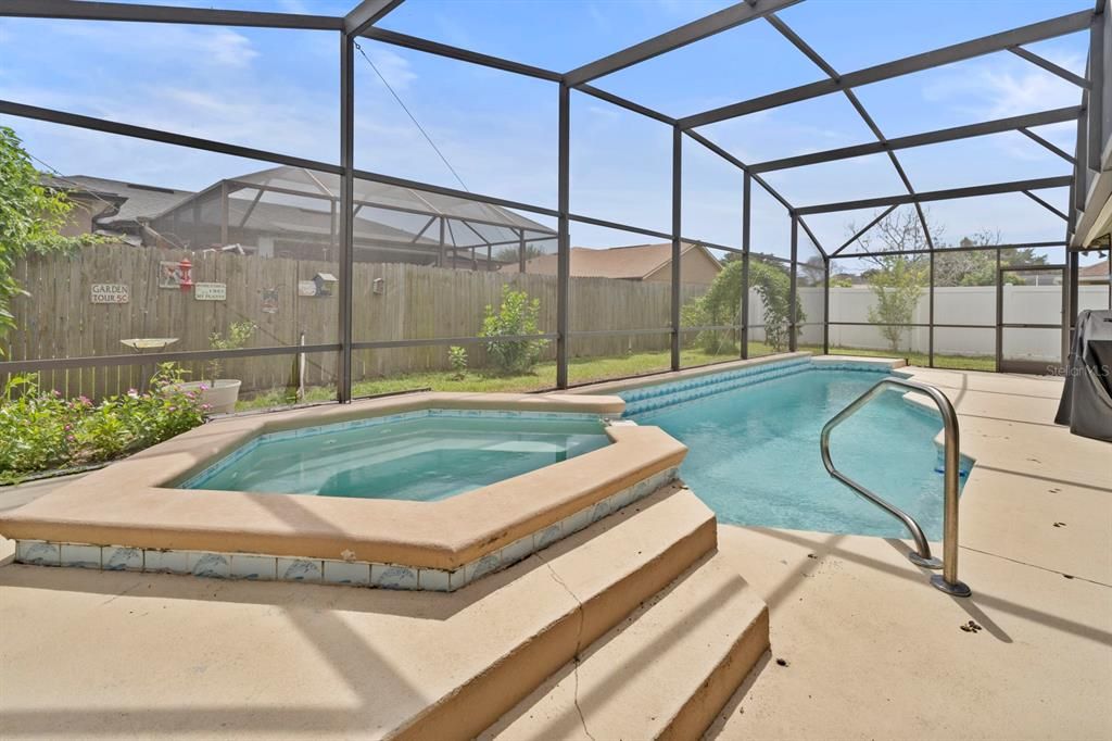 For Sale: $465,000 (4 beds, 2 baths, 2398 Square Feet)