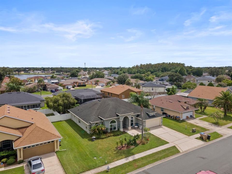 For Sale: $465,000 (4 beds, 2 baths, 2398 Square Feet)