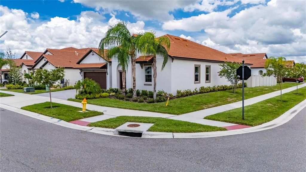 For Sale: $500,000 (3 beds, 2 baths, 2363 Square Feet)