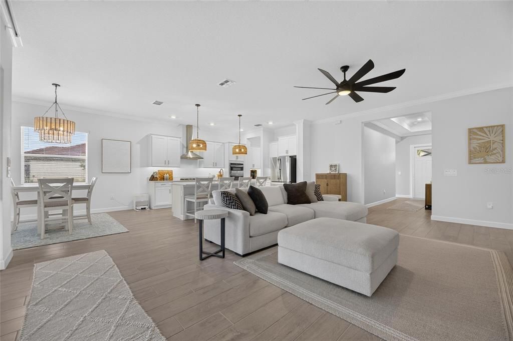 For Sale: $500,000 (3 beds, 2 baths, 2363 Square Feet)
