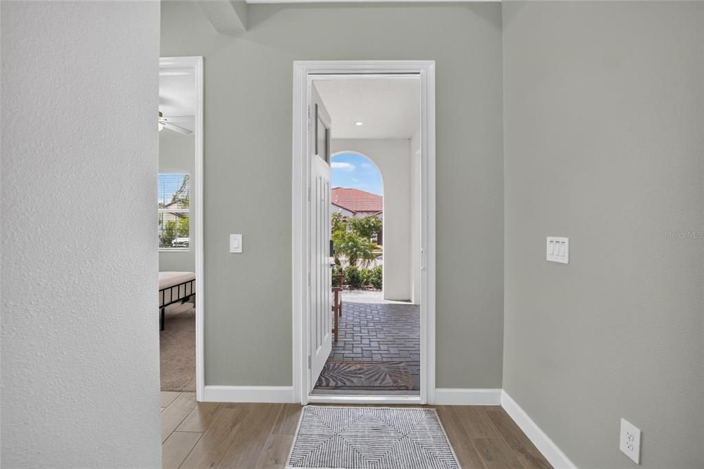 For Sale: $500,000 (3 beds, 2 baths, 2363 Square Feet)