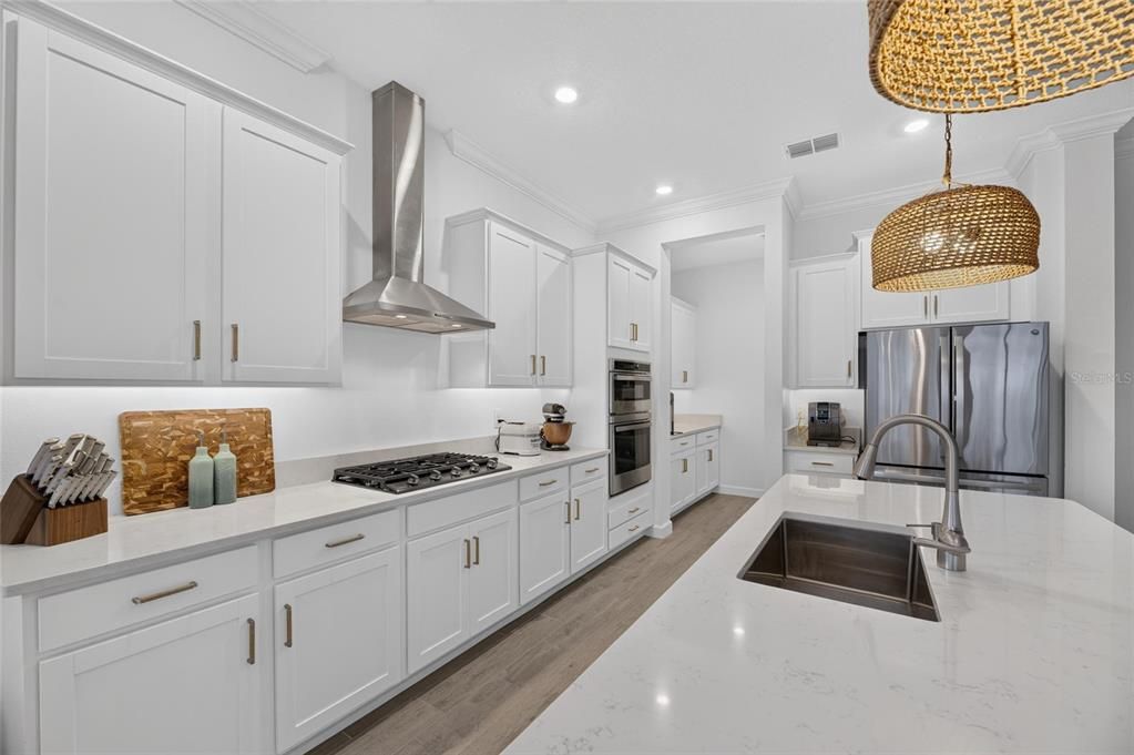 For Sale: $500,000 (3 beds, 2 baths, 2363 Square Feet)