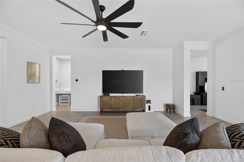 For Sale: $500,000 (3 beds, 2 baths, 2363 Square Feet)
