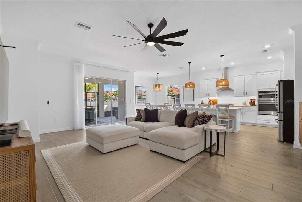 For Sale: $500,000 (3 beds, 2 baths, 2363 Square Feet)